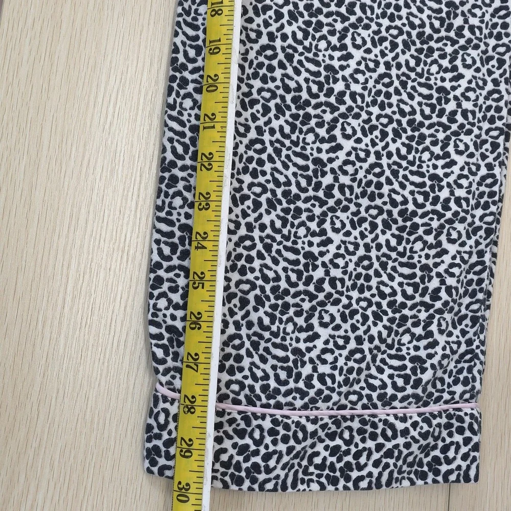 Victoria's Secret‎ Pajama Set White Leopard Print Women XS Button Up Top Pants